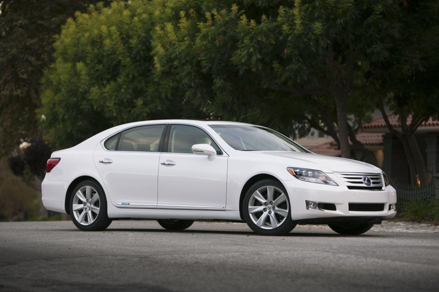  Lexus LS600h L 2010 года  (фото 19 из 22)